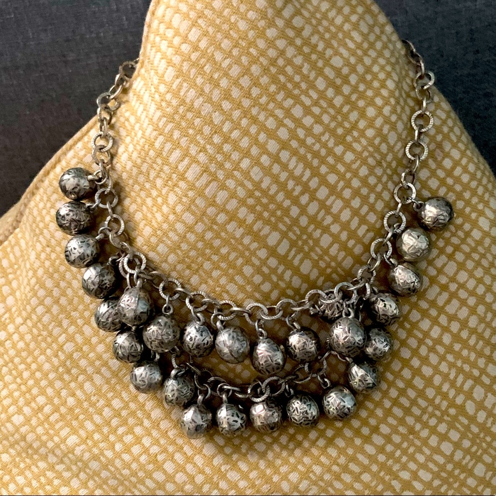 Silver ball necklace
